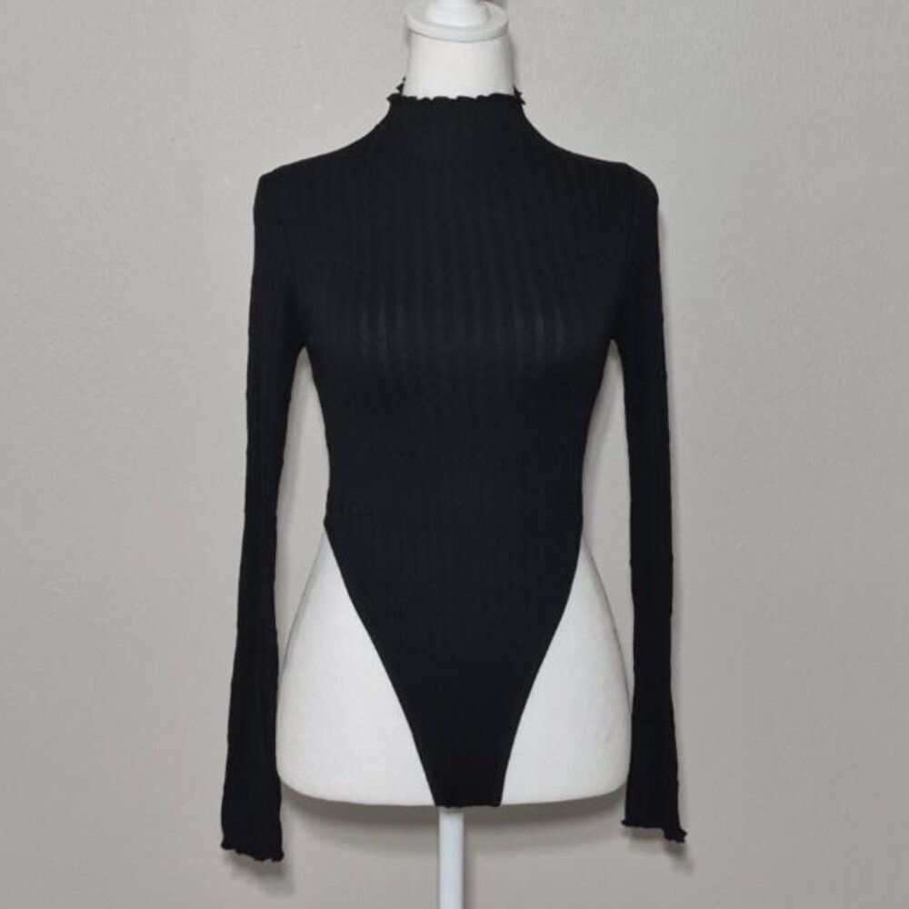 Love Women’s Ribbed Lettuce Trim Mock Neck Bodysuit Blacke Size M NWOT